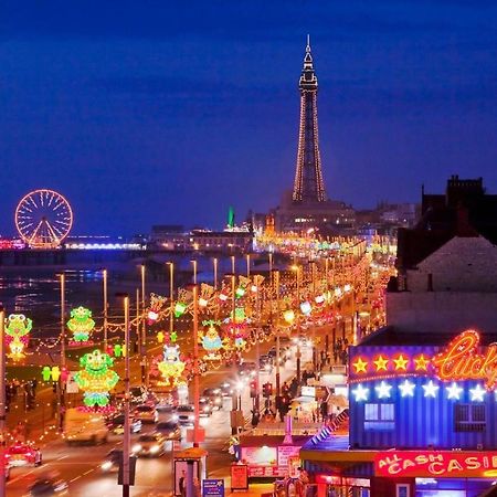 Blackpool Sleepover Apartment 1 Free Parking Sleeps 6 Bagian luar foto