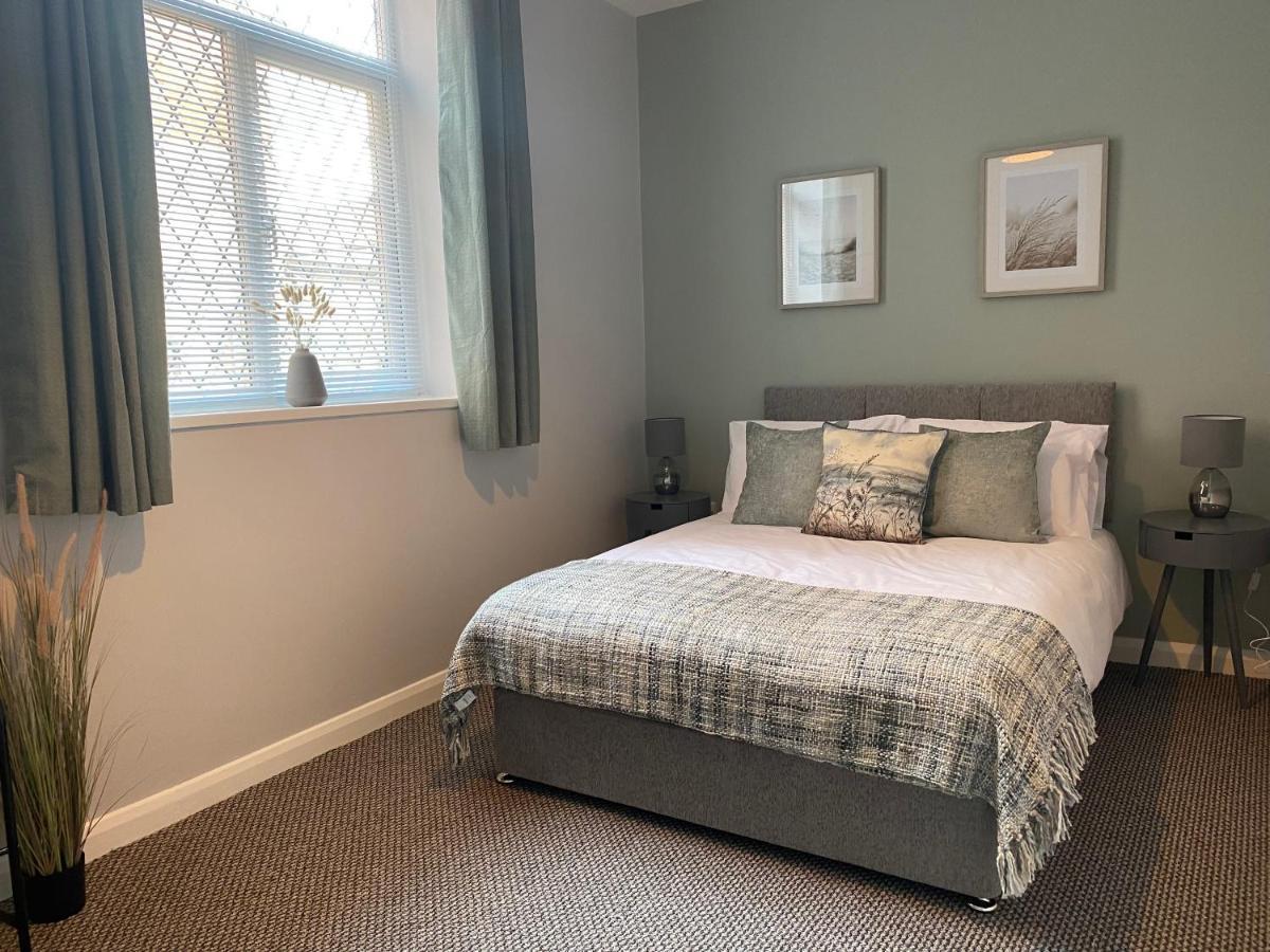 Blackpool Sleepover Apartment 1 Free Parking Sleeps 6 Bagian luar foto