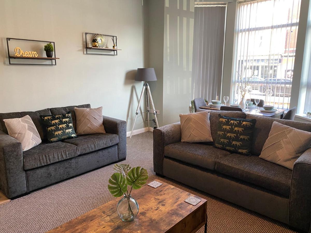 Blackpool Sleepover Apartment 1 Free Parking Sleeps 6 Bagian luar foto